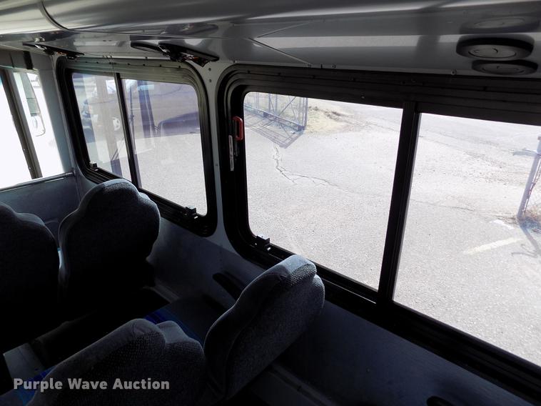 image for item FA9638 2010 Thomas Built Saf-T-Liner school bus