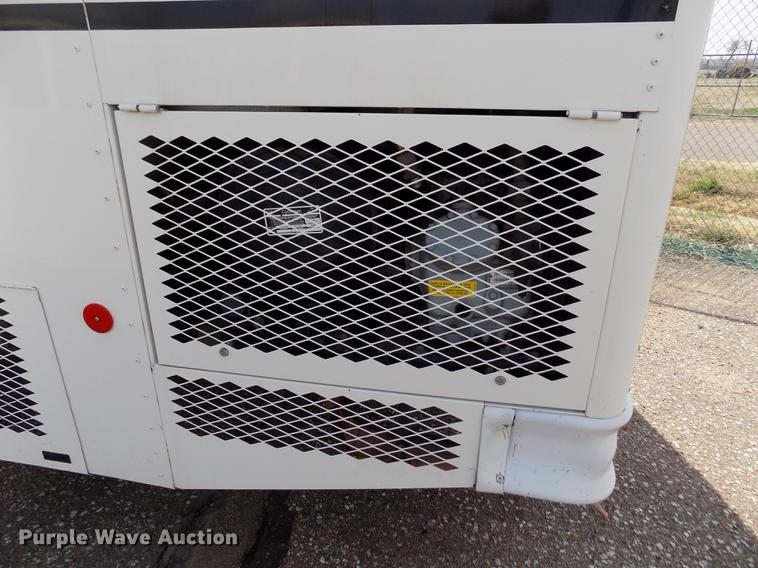 image for item FA9638 2010 Thomas Built Saf-T-Liner school bus