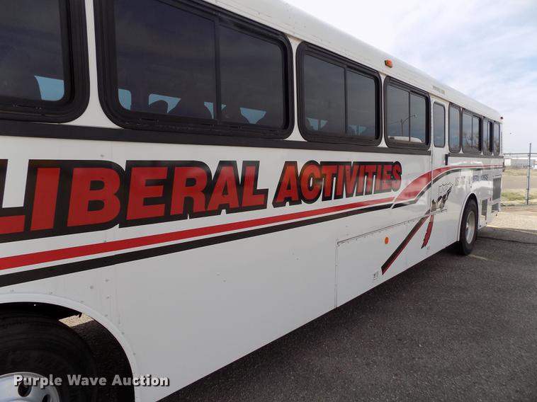 image for item FA9638 2010 Thomas Built Saf-T-Liner school bus