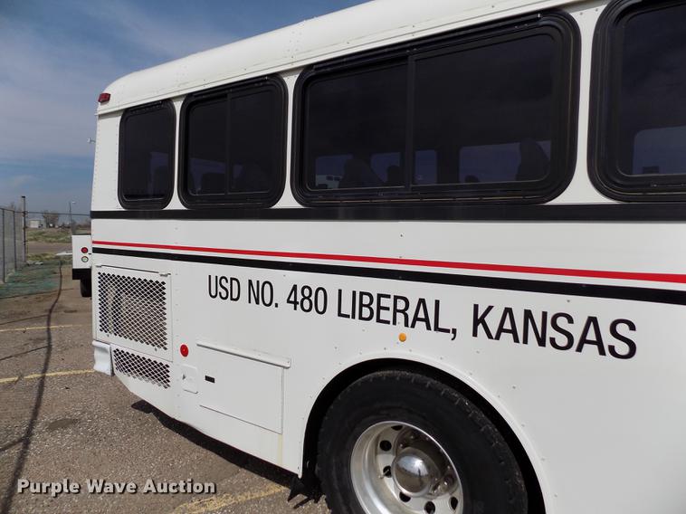 image for item FA9638 2010 Thomas Built Saf-T-Liner school bus