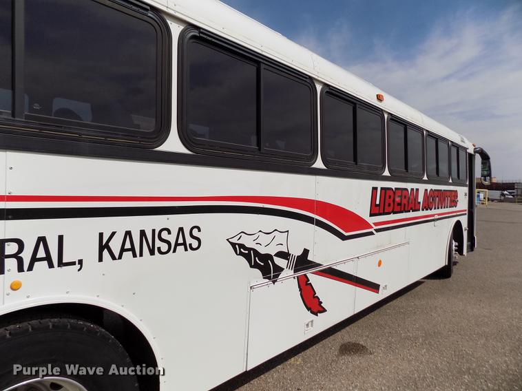 image for item FA9638 2010 Thomas Built Saf-T-Liner school bus