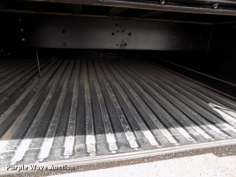 image for item FA9638 2010 Thomas Built Saf-T-Liner school bus