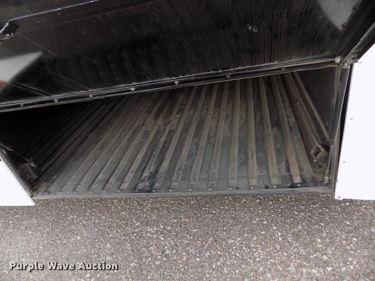 image for item FA9638 2010 Thomas Built Saf-T-Liner school bus