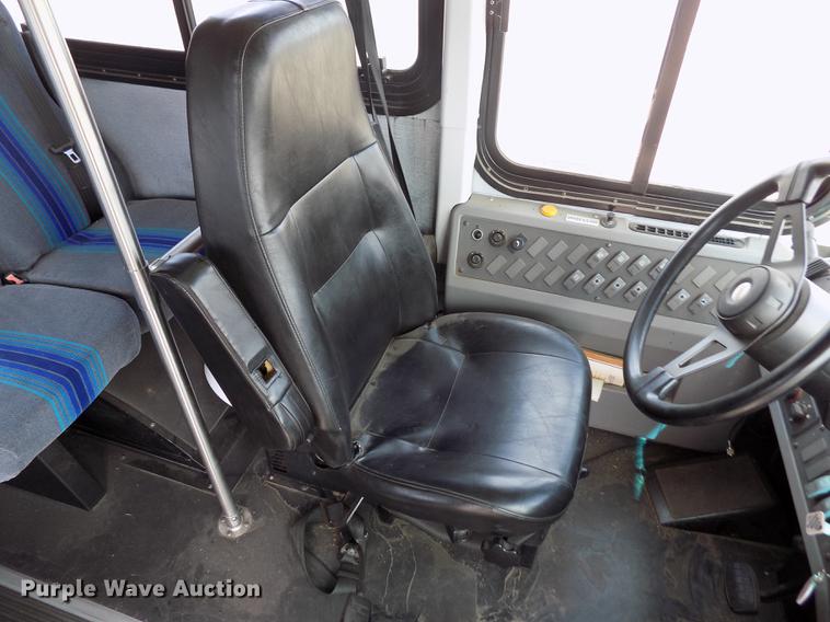 image for item FA9638 2010 Thomas Built Saf-T-Liner school bus