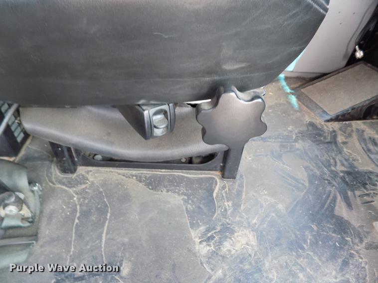 image for item FA9638 2010 Thomas Built Saf-T-Liner school bus