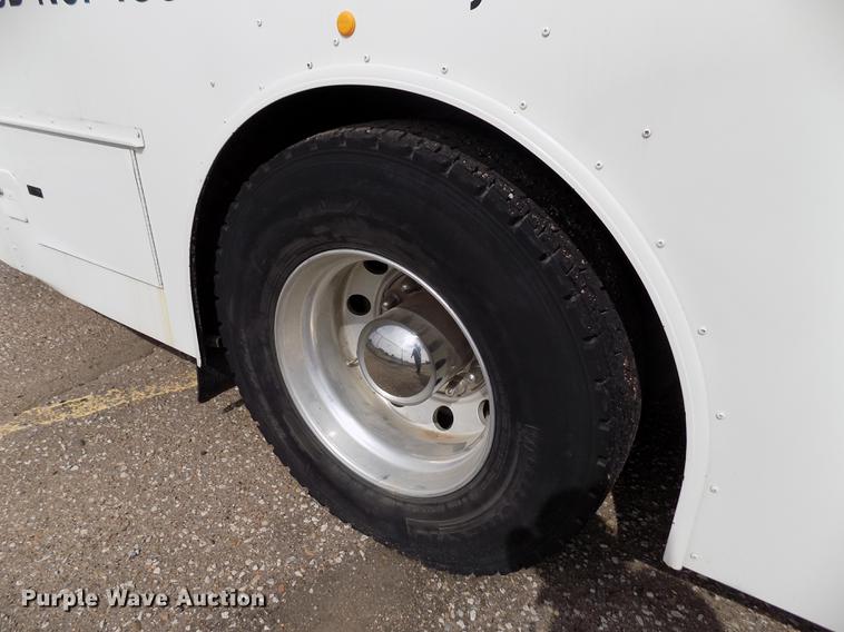 image for item FA9638 2010 Thomas Built Saf-T-Liner school bus