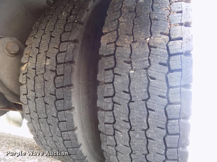 image for item FA9638 2010 Thomas Built Saf-T-Liner school bus