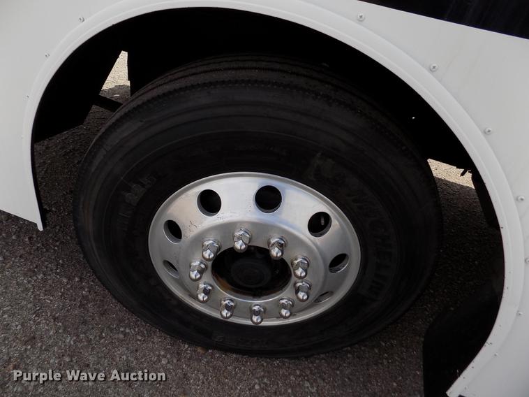 image for item FA9638 2010 Thomas Built Saf-T-Liner school bus