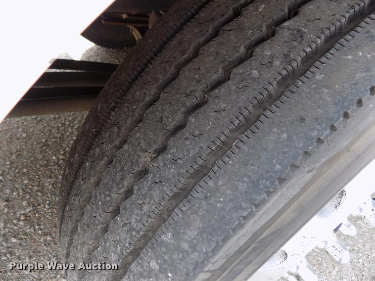 image for item FA9638 2010 Thomas Built Saf-T-Liner school bus