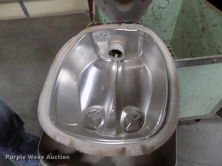 image for item FA9645 (4) Cooper HPS street lights