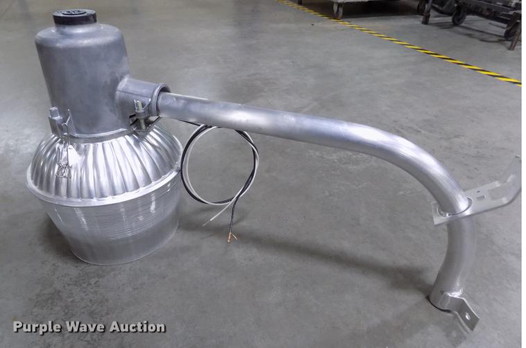 image for item FA9646 (21) Cooper HPS security lights