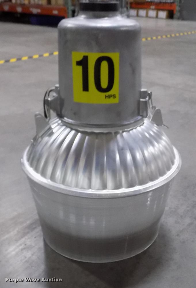 image for item FA9646 (21) Cooper HPS security lights