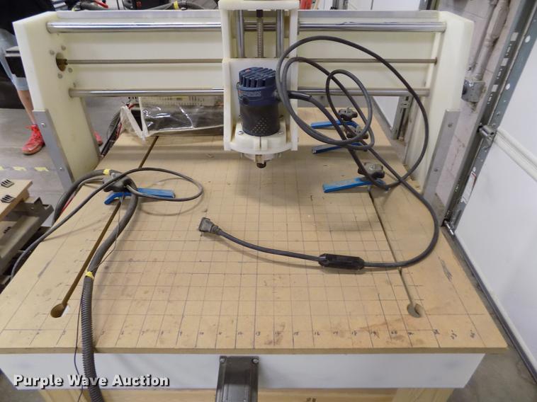 image for item FA9666 Next Wave Automation CNC Shark Pro router