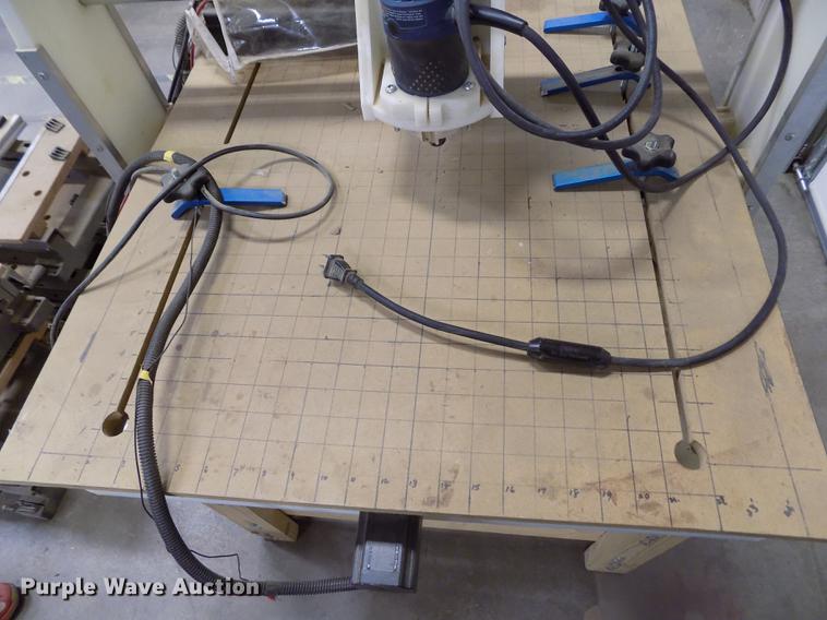 image for item FA9666 Next Wave Automation CNC Shark Pro router