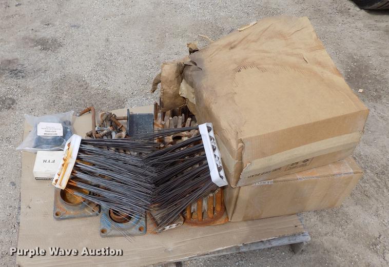 image for item FA9689 1998 Johnston 3000 street sweeper