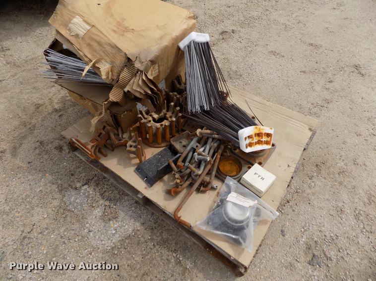 image for item FA9689 1998 Johnston 3000 street sweeper