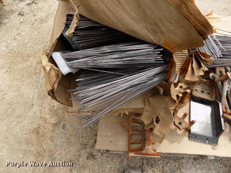 image for item FA9689 1998 Johnston 3000 street sweeper