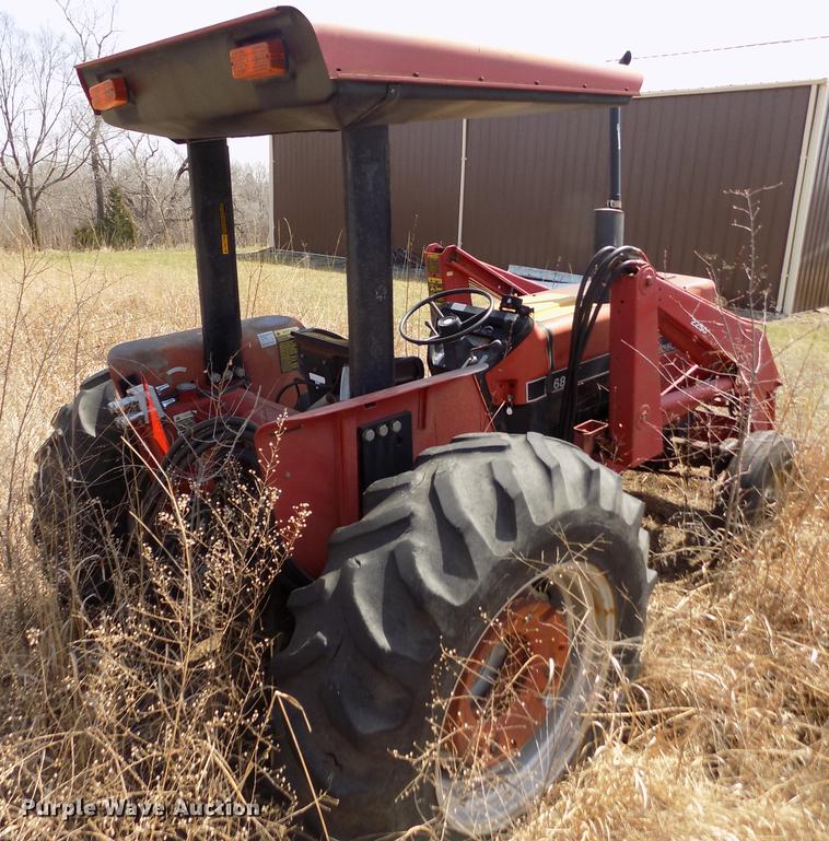 image for item FA9691 International 685 tractor