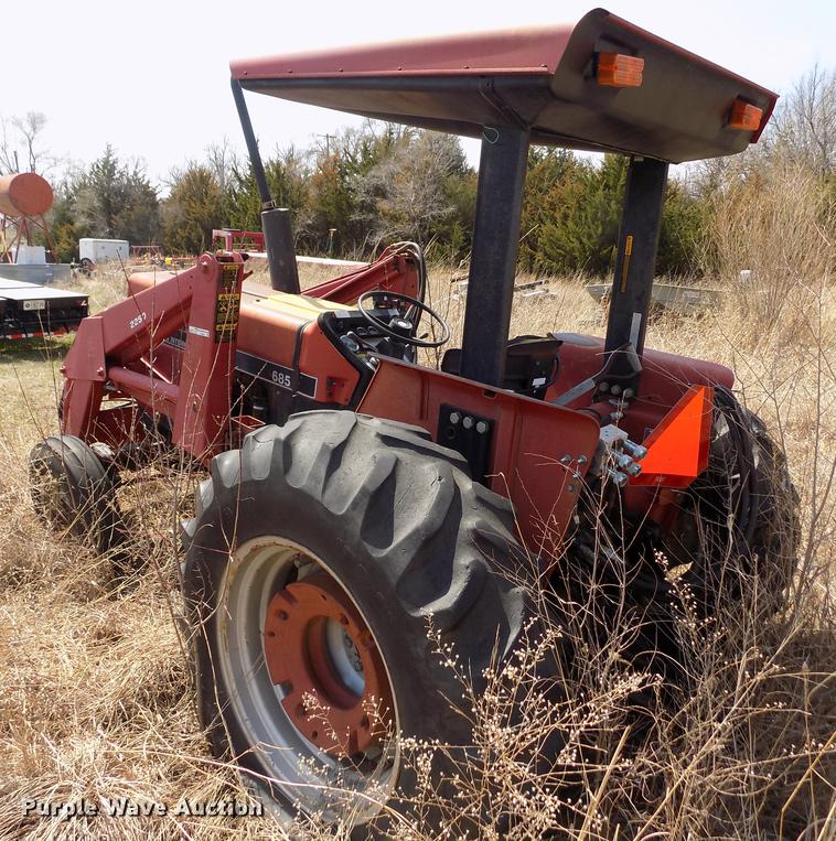 image for item FA9691 International 685 tractor
