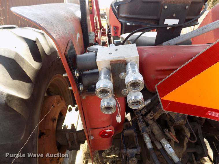 image for item FA9691 International 685 tractor