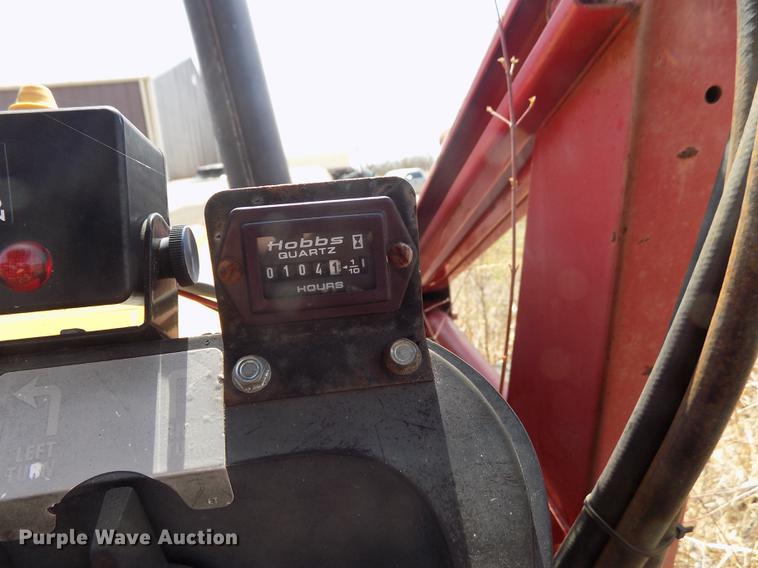 image for item FA9691 International 685 tractor