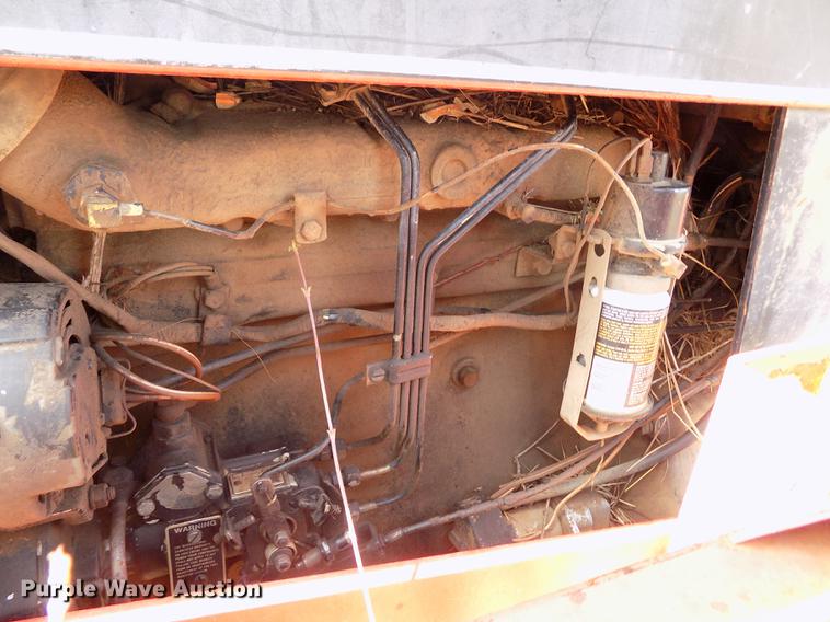 image for item FA9691 International 685 tractor