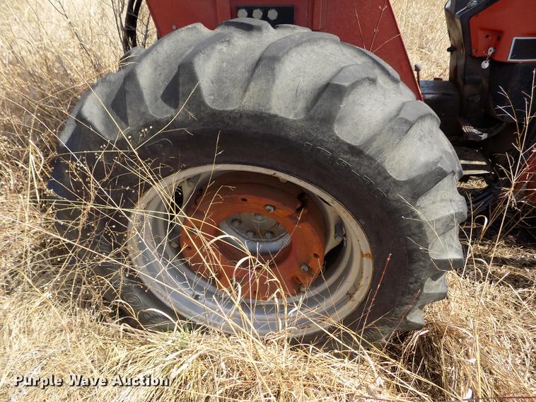 image for item FA9691 International 685 tractor