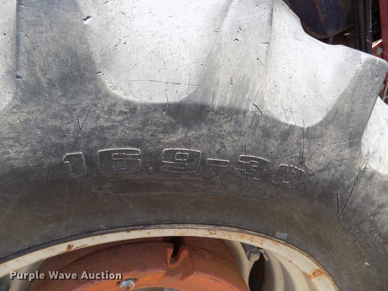 image for item FA9691 International 685 tractor