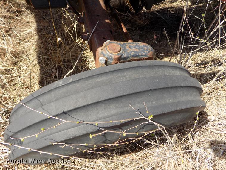 image for item FA9691 International 685 tractor