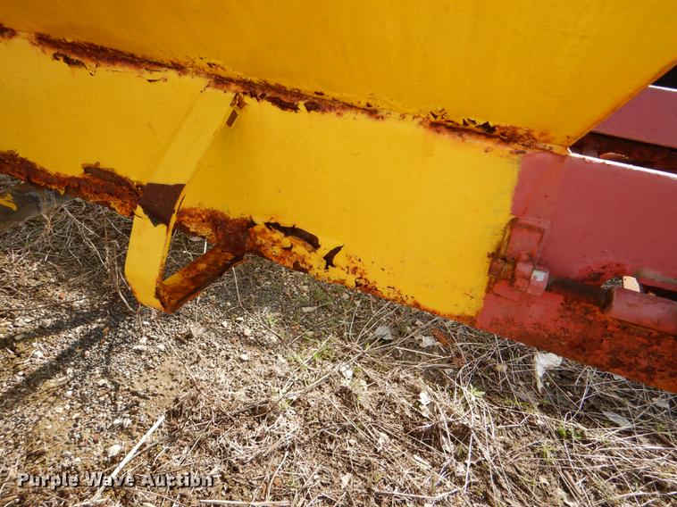 image for item FK9021 Highway Equipment P6 spreader