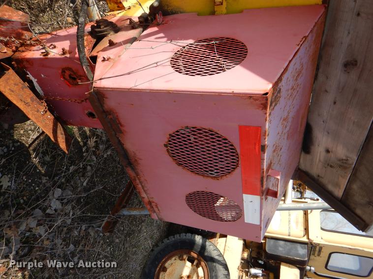 image for item FK9021 Highway Equipment P6 spreader