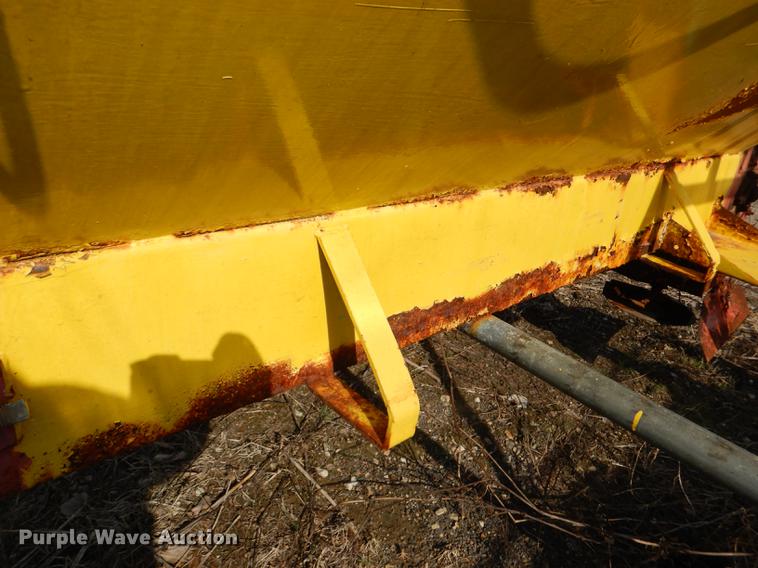 image for item FK9021 Highway Equipment P6 spreader