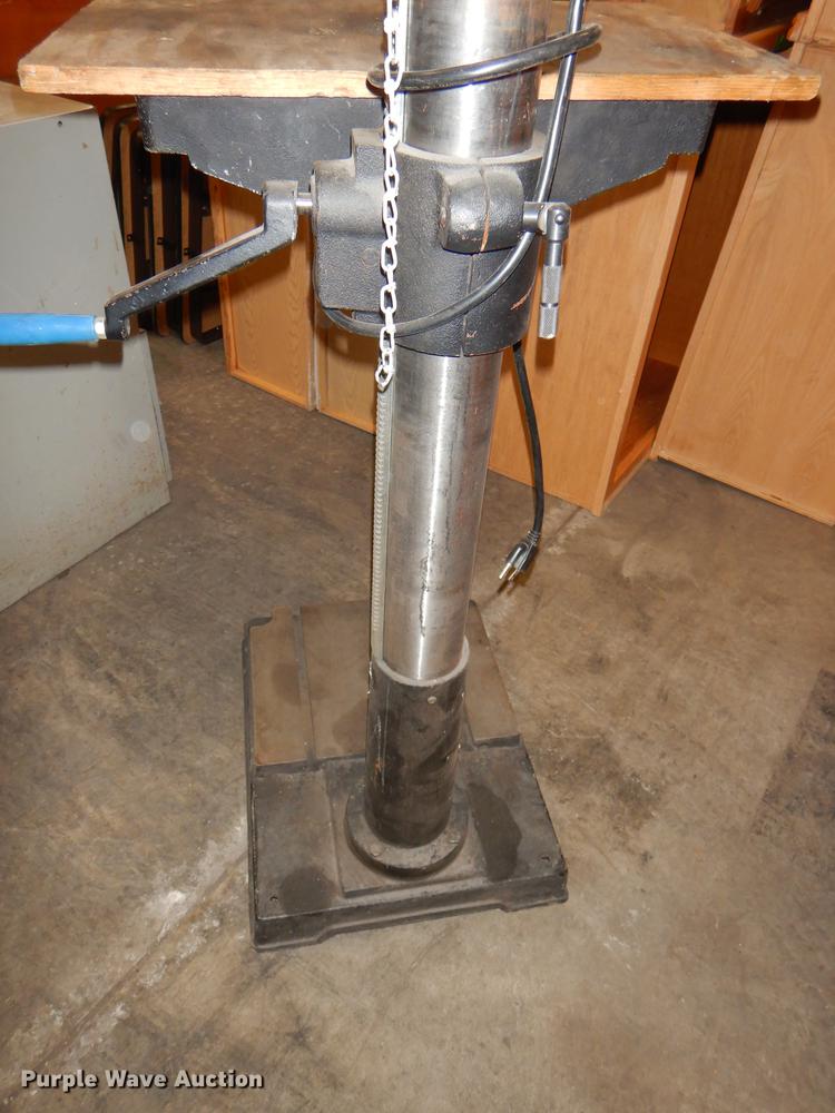 image for item FK9095 Delta 70-200 drill press