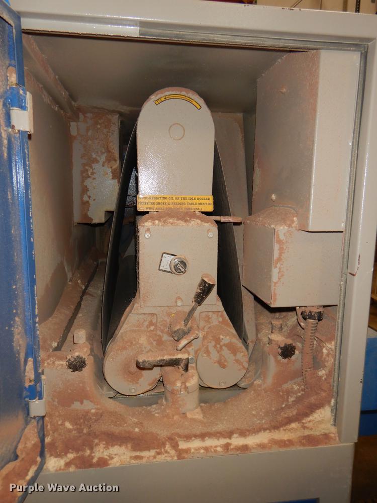 image for item FK9099 Super Max DW137A3 sander