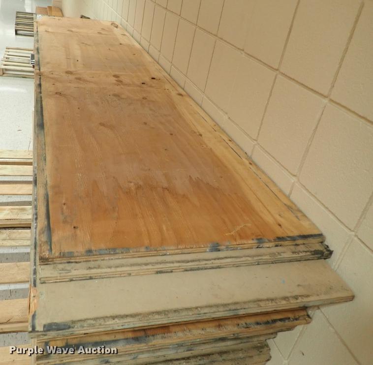 image for item FN9992 Approximatley 60 pieces of plywood