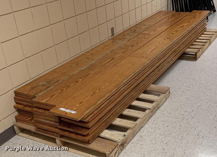 image for item FN9997 Approximately 33 pine bleacher boards