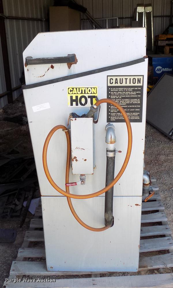 Better Engineering degreaser unit in Slaughterville, OK Item FO9764