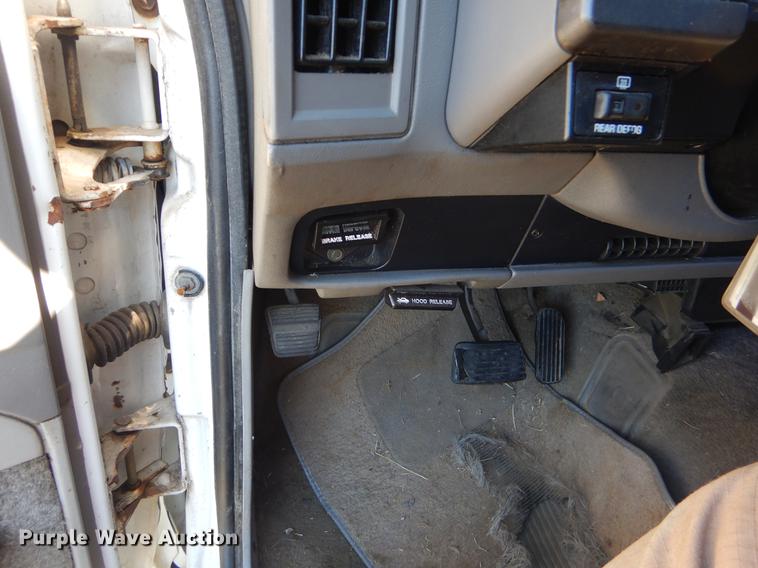 image for item FQ9733 1994 Chevrolet S10 Blazer SUV