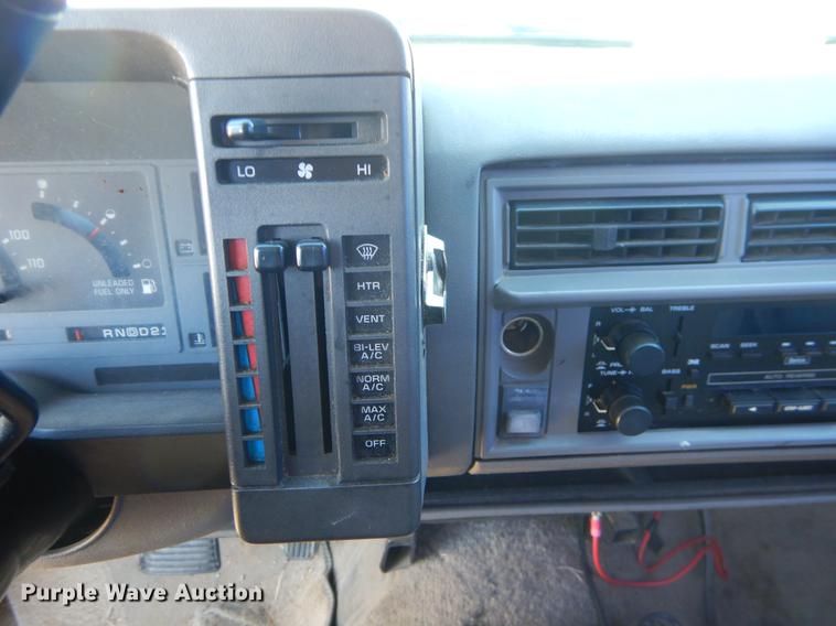 image for item FQ9733 1994 Chevrolet S10 Blazer SUV