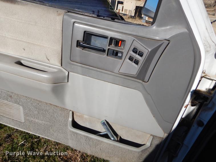 image for item FQ9733 1994 Chevrolet S10 Blazer SUV