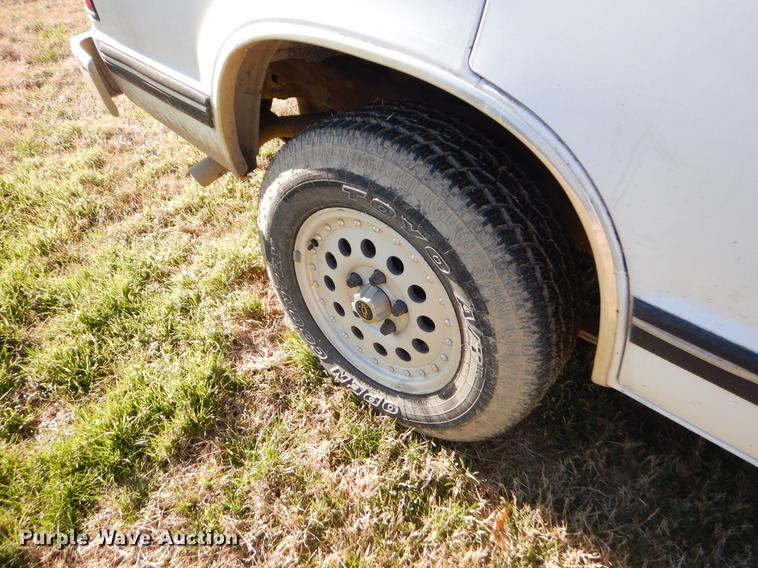 image for item FQ9733 1994 Chevrolet S10 Blazer SUV