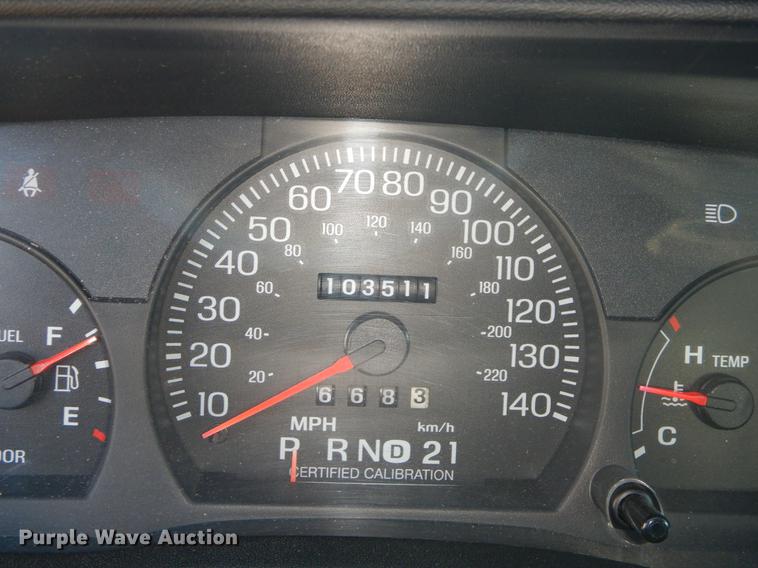 image for item FQ9736 2005 Ford Crown Victoria Police Interceptor