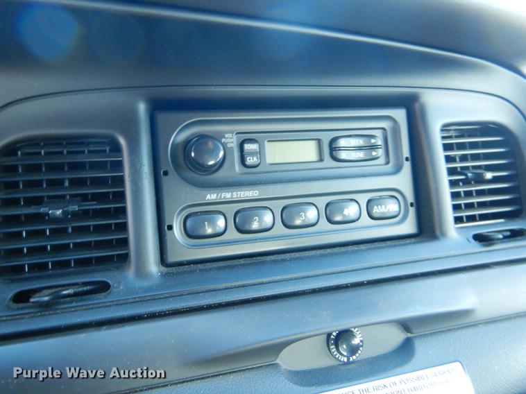 image for item FQ9736 2005 Ford Crown Victoria Police Interceptor