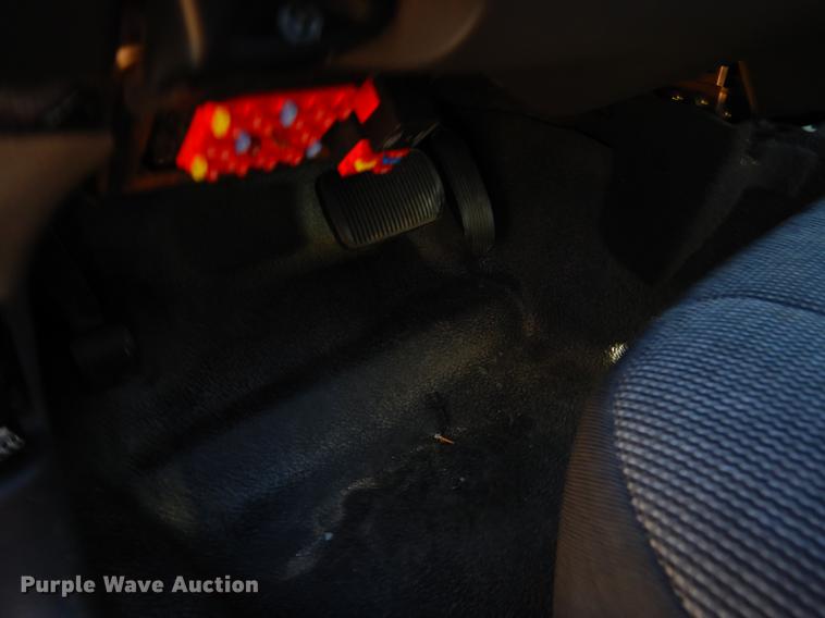 image for item FQ9736 2005 Ford Crown Victoria Police Interceptor