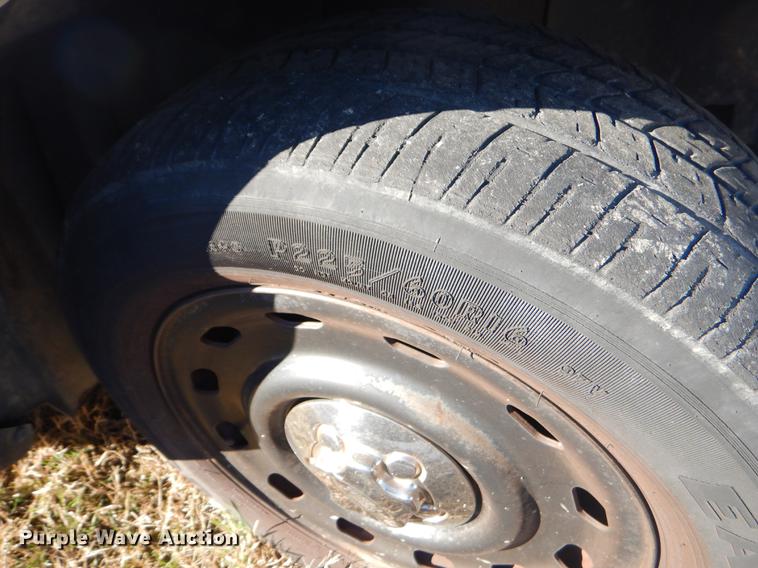 image for item FQ9736 2005 Ford Crown Victoria Police Interceptor