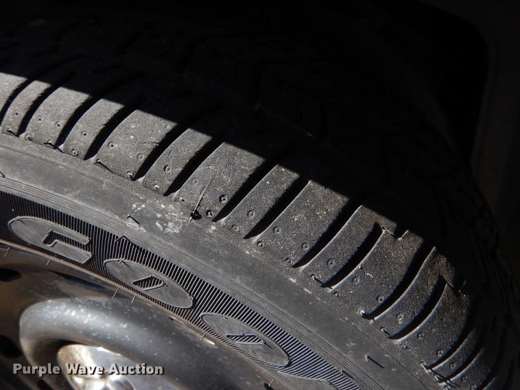 image for item FQ9736 2005 Ford Crown Victoria Police Interceptor