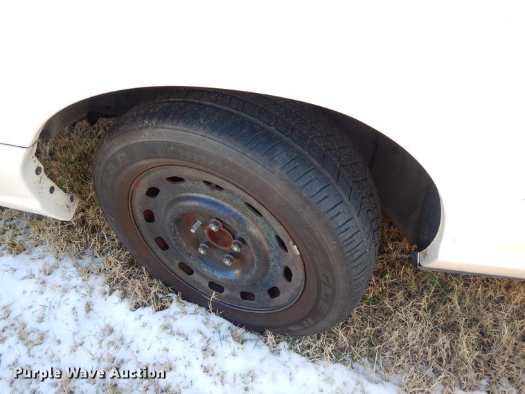 image for item FQ9736 2005 Ford Crown Victoria Police Interceptor