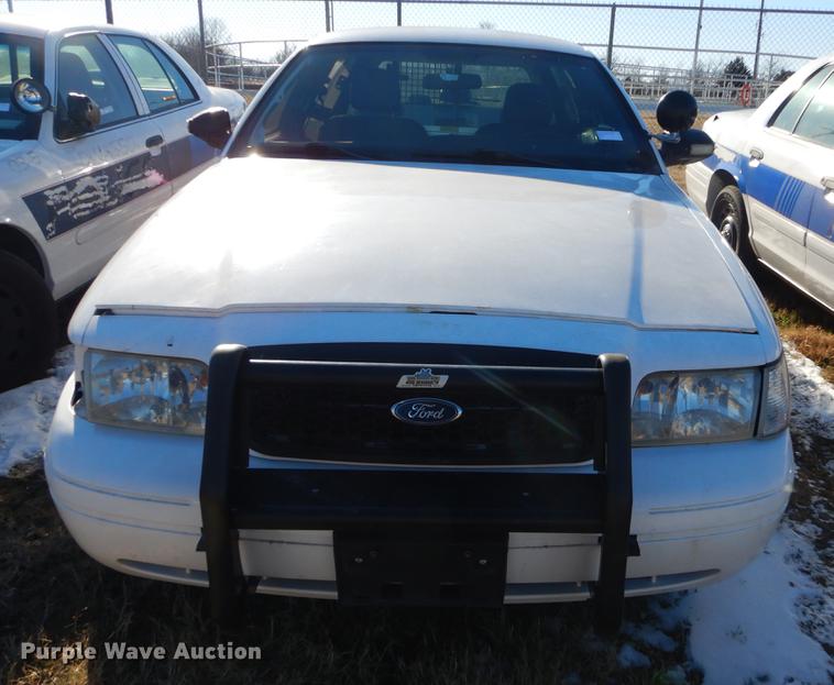 image for item FQ9737 2009 Ford Crown Victoria Police Interceptor