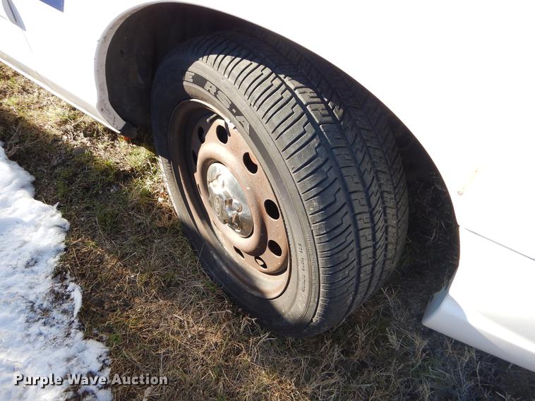 image for item FQ9737 2009 Ford Crown Victoria Police Interceptor