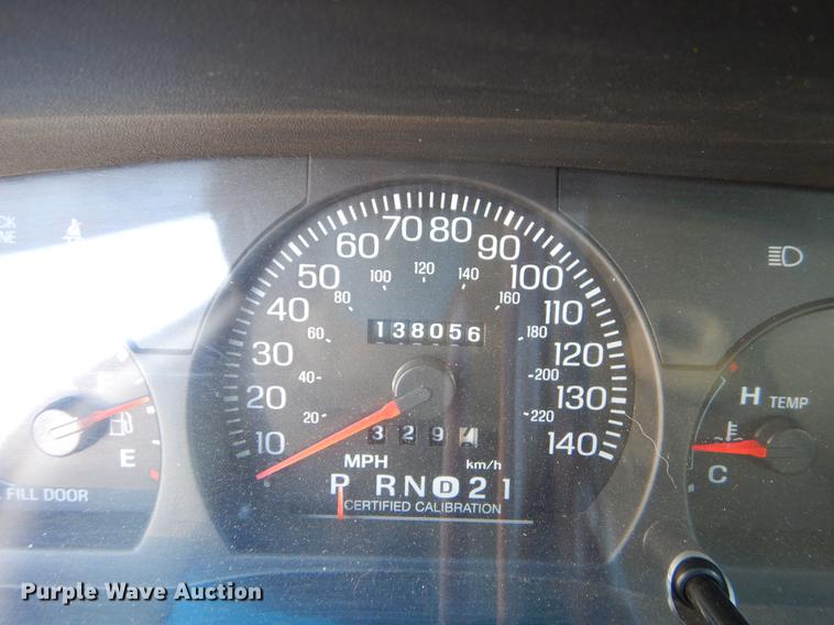 image for item FQ9738 2003 Ford Crown Victoria Police Interceptor